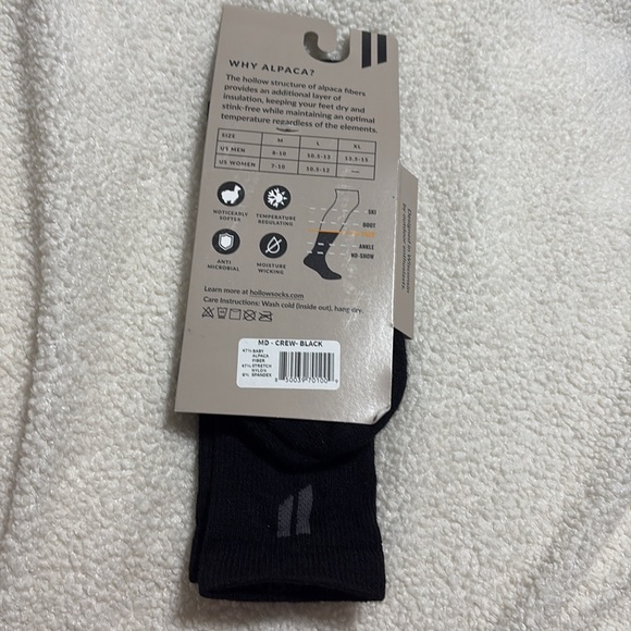 Hollow Performance Crew Socks - Picture 2 of 5